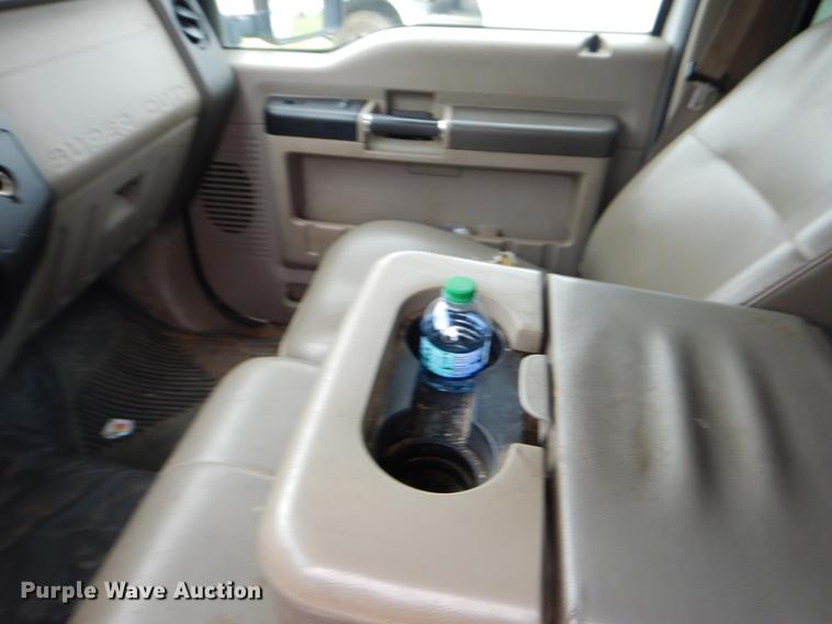image for item EI9104 2008 Ford F350 Super Duty XL Crew Cab pickup truck