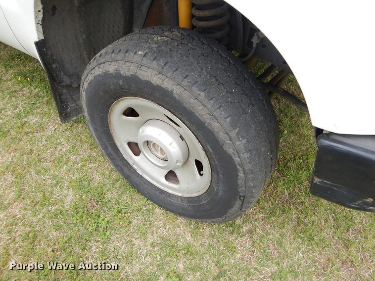 image for item EI9104 2008 Ford F350 Super Duty XL Crew Cab pickup truck