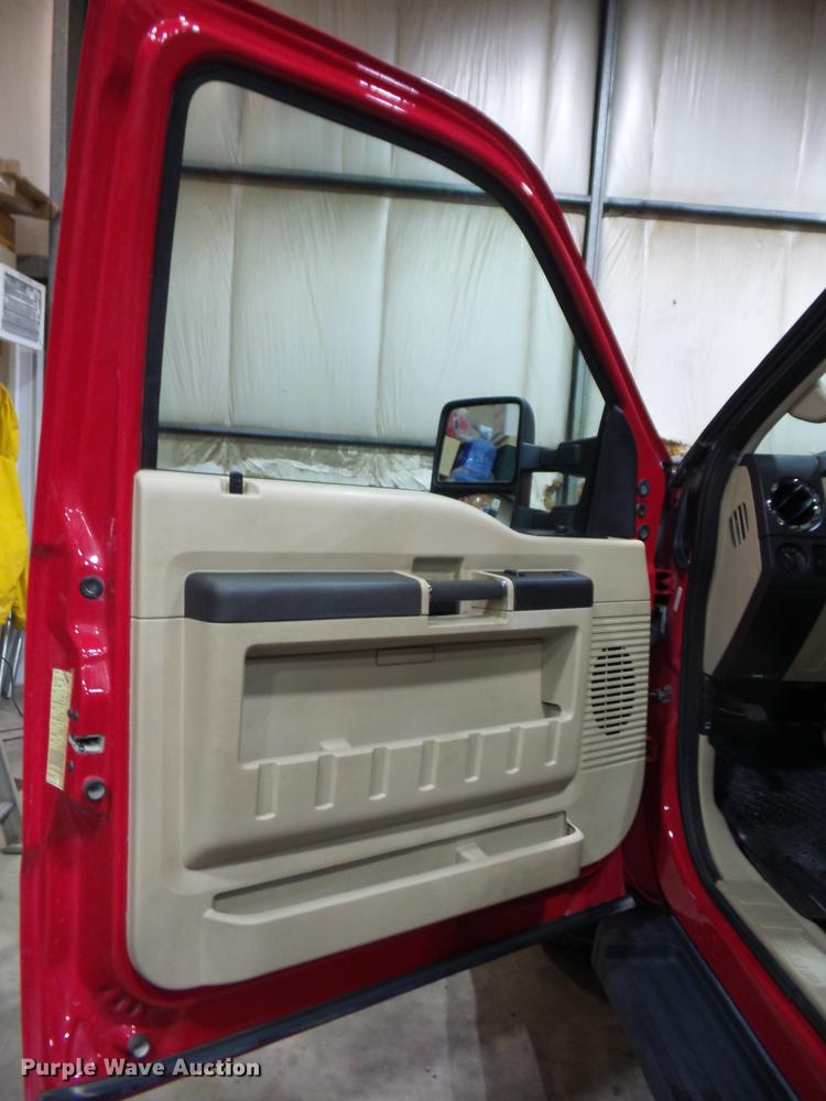 image for item EI9798 2008 Ford F350 Super Duty flatbed pickup truck