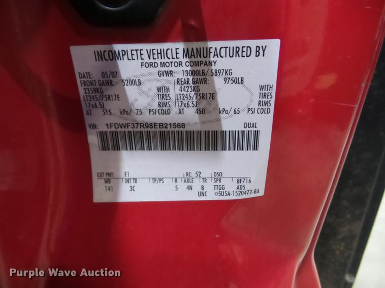 image for item EI9798 2008 Ford F350 Super Duty flatbed pickup truck