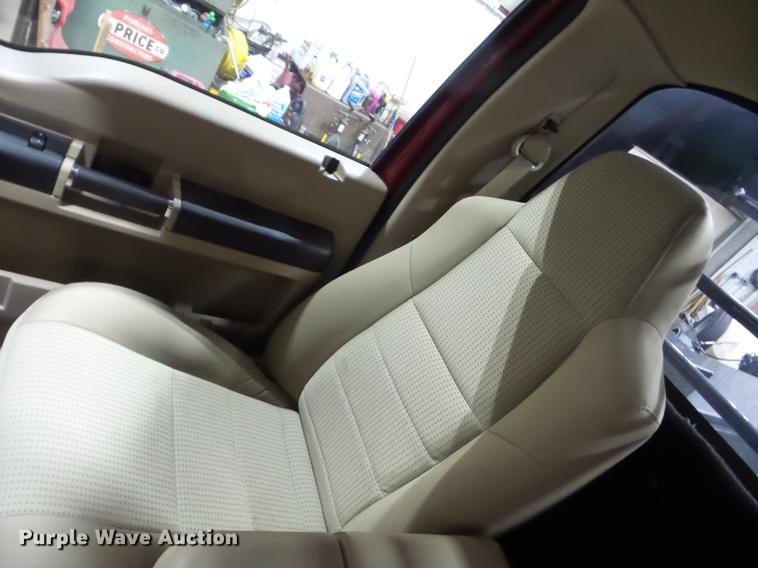 image for item EI9798 2008 Ford F350 Super Duty flatbed pickup truck