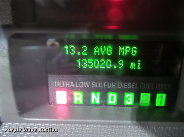 image for item EI9798 2008 Ford F350 Super Duty flatbed pickup truck