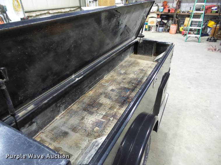 image for item EI9798 2008 Ford F350 Super Duty flatbed pickup truck