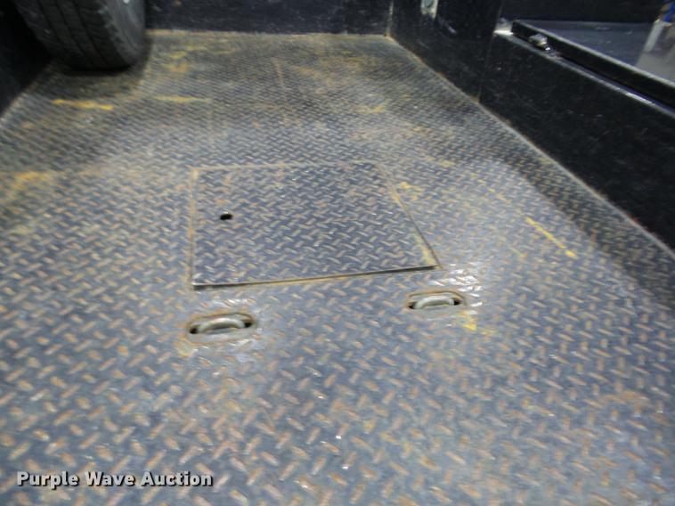 image for item EI9798 2008 Ford F350 Super Duty flatbed pickup truck