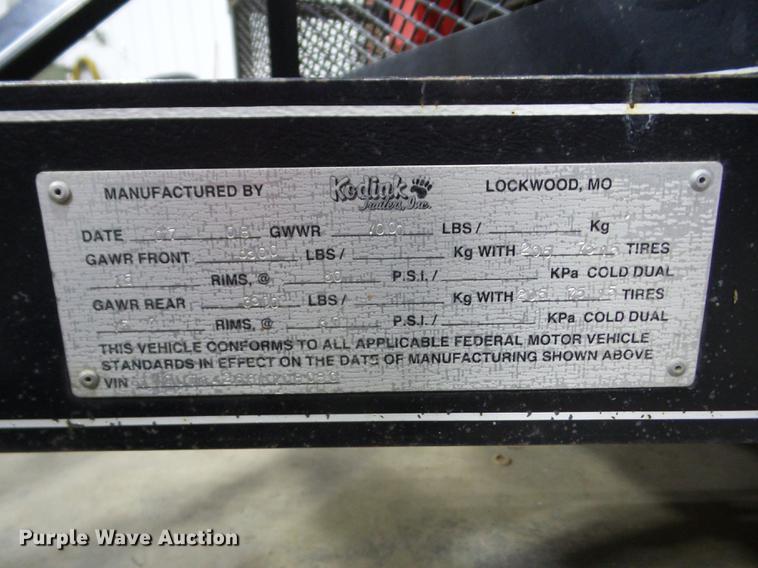 image for item EI9799 2008 Kodiak utility trailer with pressure washer