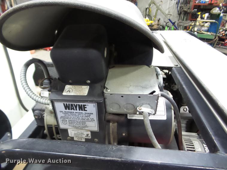 image for item EI9799 2008 Kodiak utility trailer with pressure washer