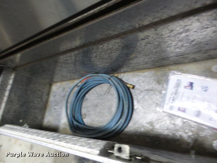 image for item EI9799 2008 Kodiak utility trailer with pressure washer