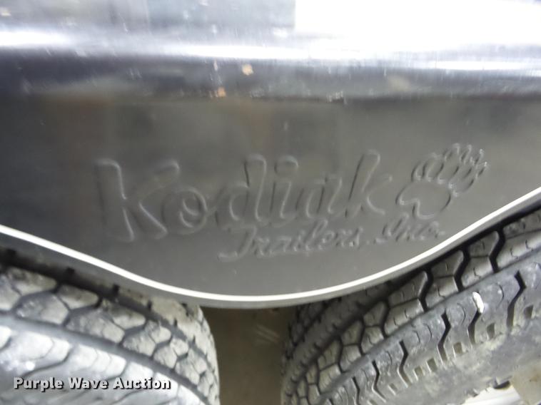 image for item EI9799 2008 Kodiak utility trailer with pressure washer