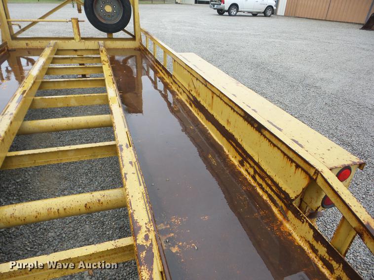 image for item EI9801 2002 Belshe T-18 equipment trailer