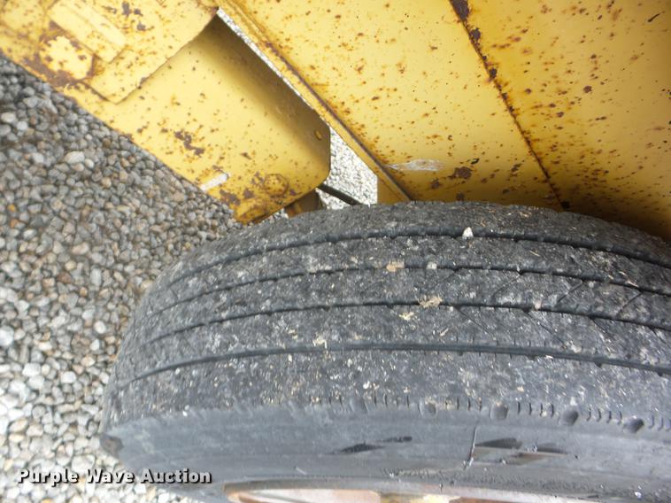 image for item EI9801 2002 Belshe T-18 equipment trailer