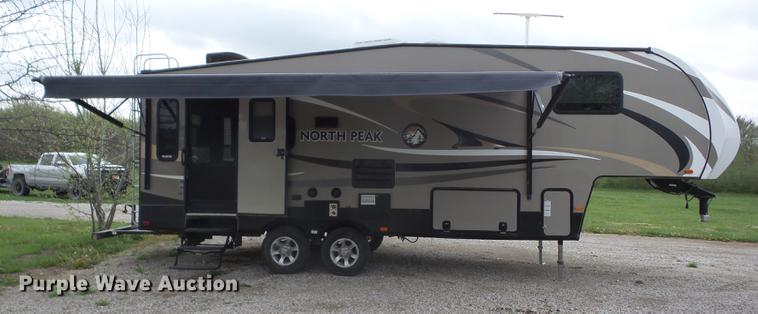 image for item EI9805 2016 Heartland North Peak 26RL camper