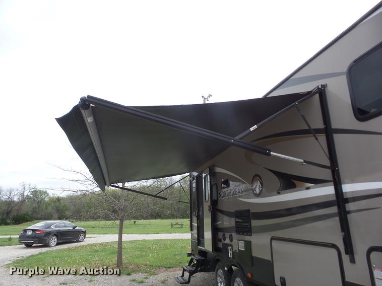 image for item EI9805 2016 Heartland North Peak 26RL camper