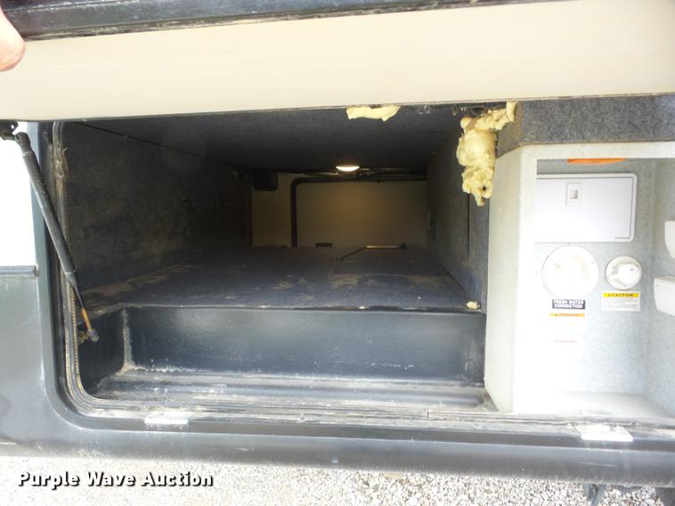 image for item EI9805 2016 Heartland North Peak 26RL camper