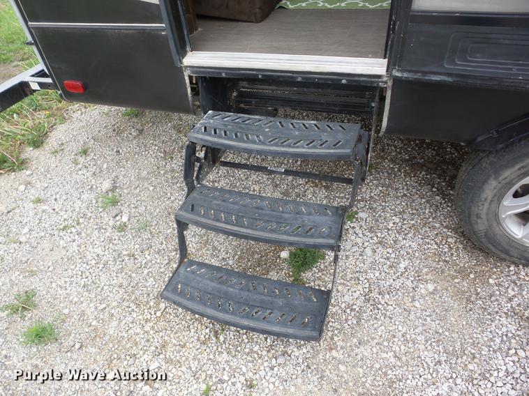 image for item EI9805 2016 Heartland North Peak 26RL camper