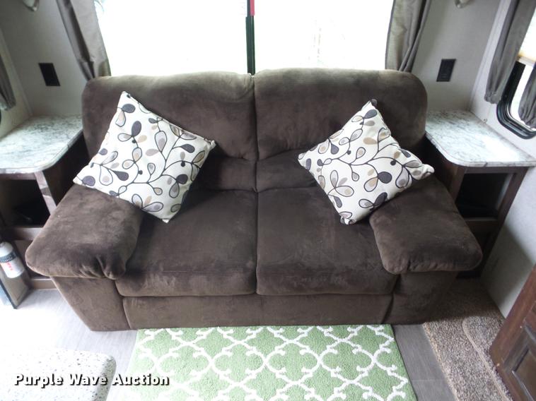 image for item EI9805 2016 Heartland North Peak 26RL camper