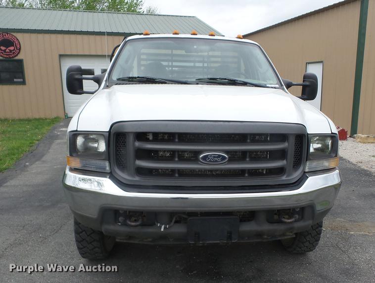 image for item EI9806 2004 Ford F450 Super Duty flatbed truck