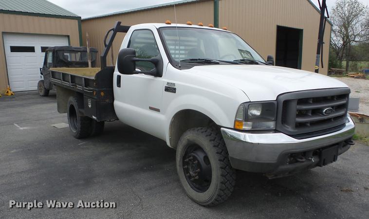 image for item EI9806 2004 Ford F450 Super Duty flatbed truck