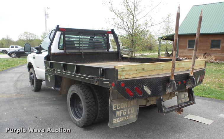 image for item EI9806 2004 Ford F450 Super Duty flatbed truck