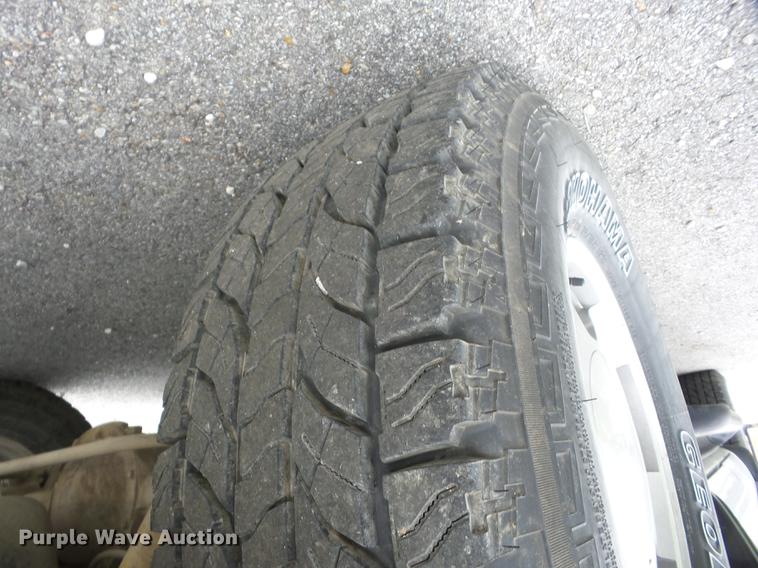 image for item EI9807 1999 Chevrolet Suburban K1500 SUV