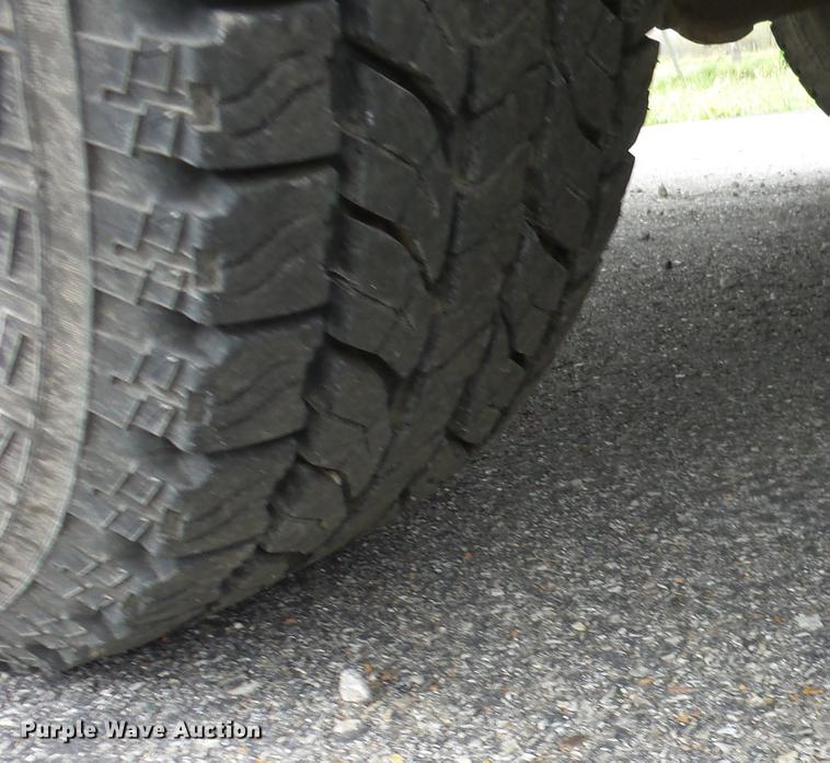 image for item EI9807 1999 Chevrolet Suburban K1500 SUV