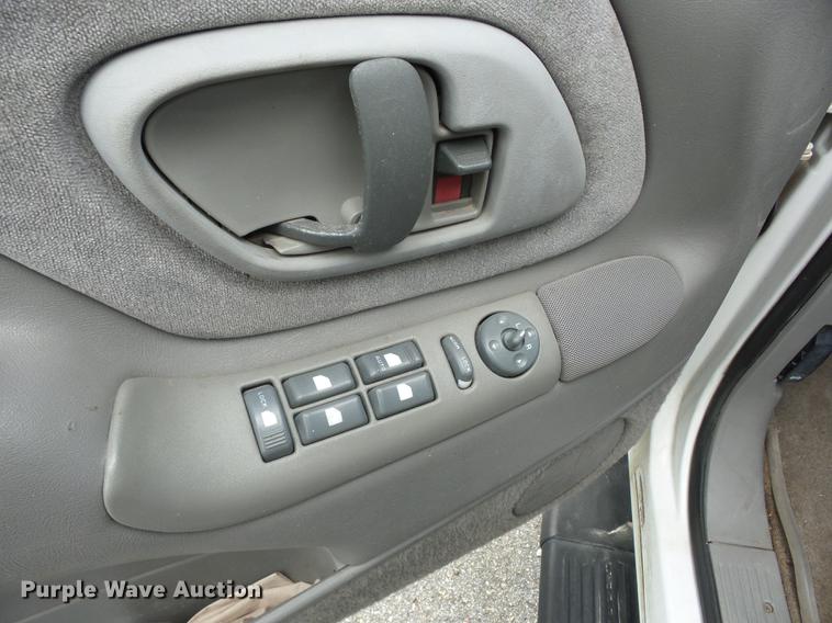 image for item EI9807 1999 Chevrolet Suburban K1500 SUV