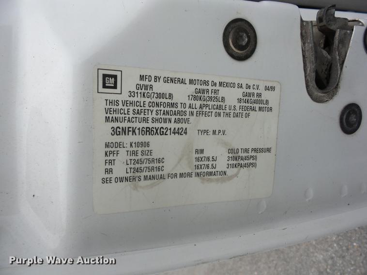 image for item EI9807 1999 Chevrolet Suburban K1500 SUV