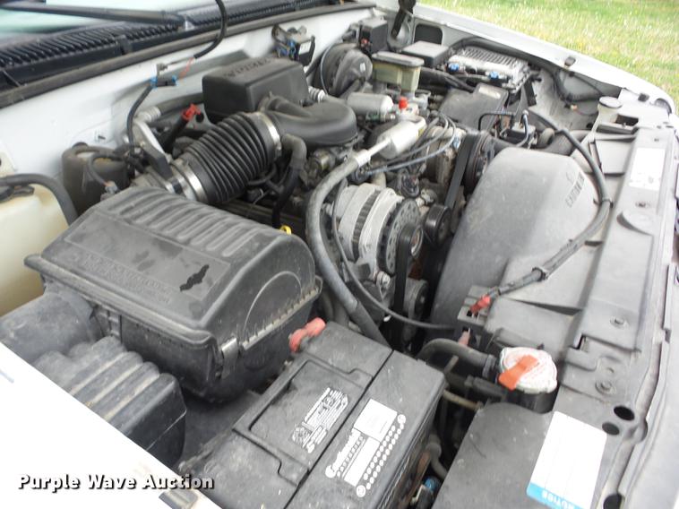 image for item EI9807 1999 Chevrolet Suburban K1500 SUV