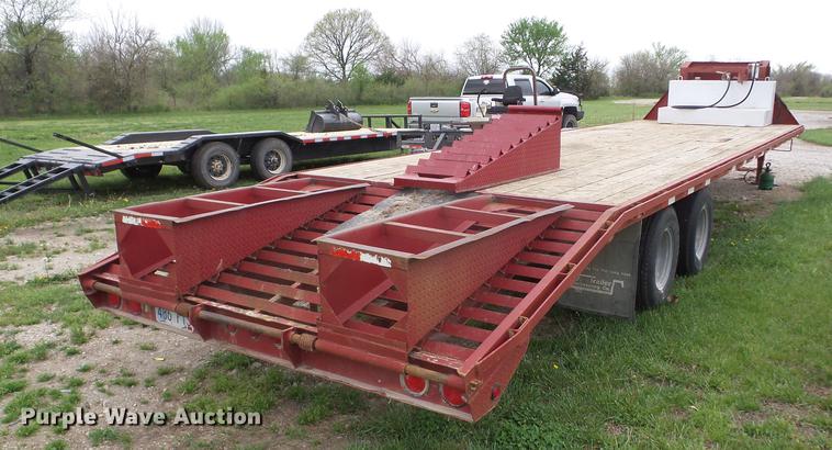image for item EI9808 1999 PJ equipment trailer