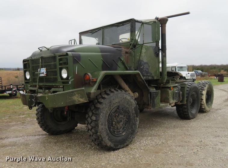 image for item EJ9560 1991 BMY M932A semi truck