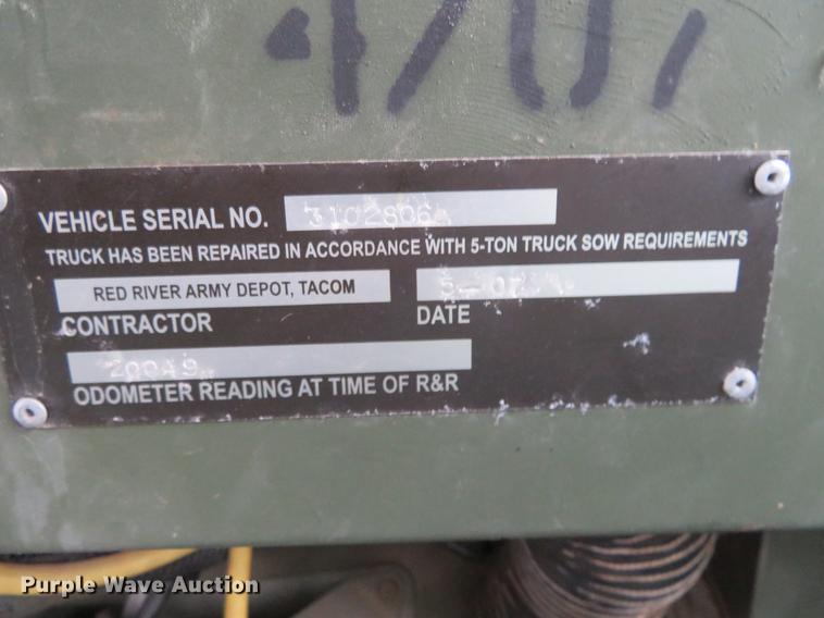 image for item EJ9560 1991 BMY M932A semi truck