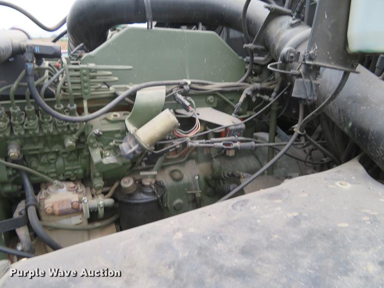 image for item EJ9560 1991 BMY M932A semi truck