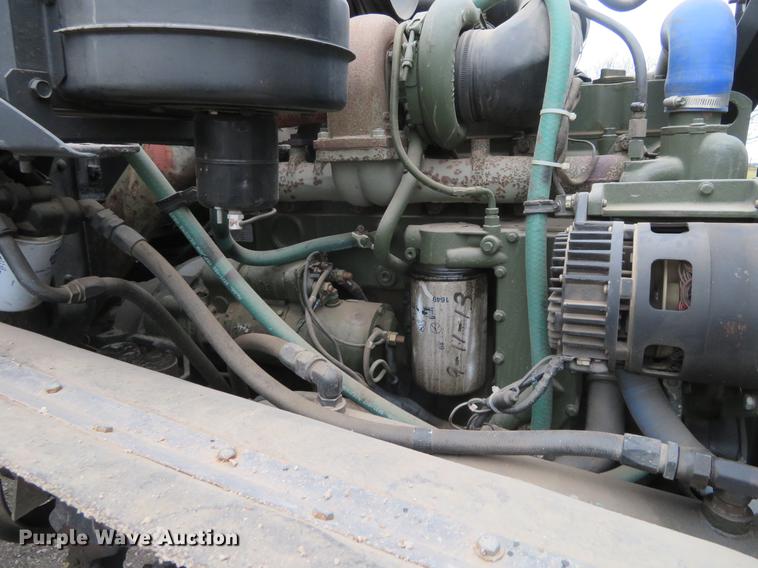 image for item EJ9560 1991 BMY M932A semi truck