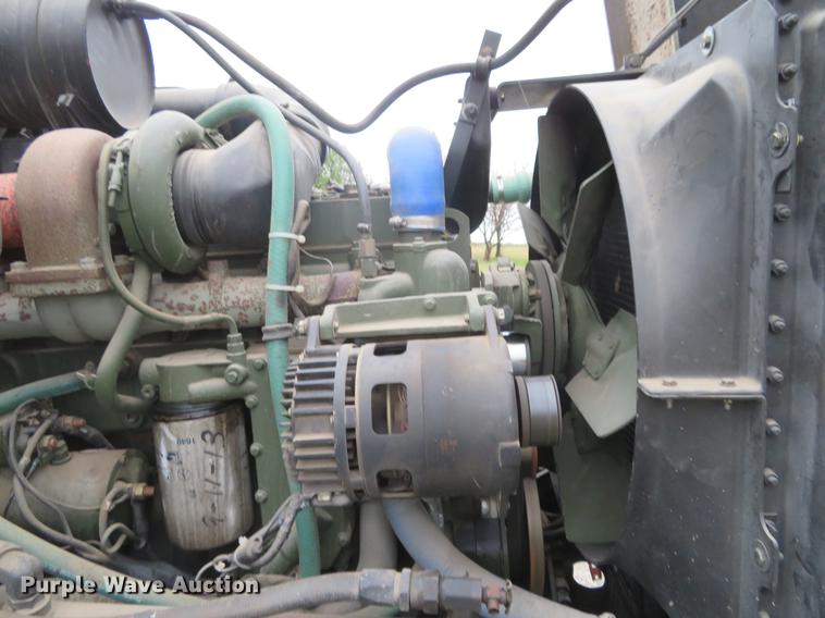 image for item EJ9560 1991 BMY M932A semi truck