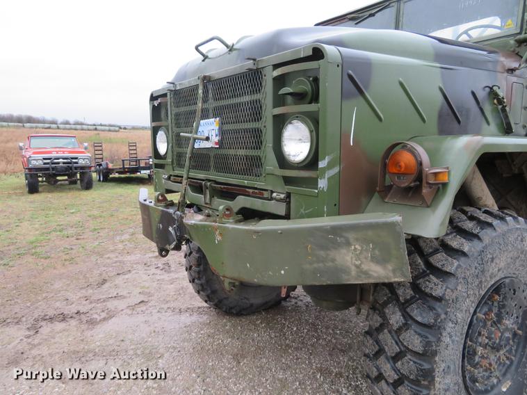 image for item EJ9560 1991 BMY M932A semi truck