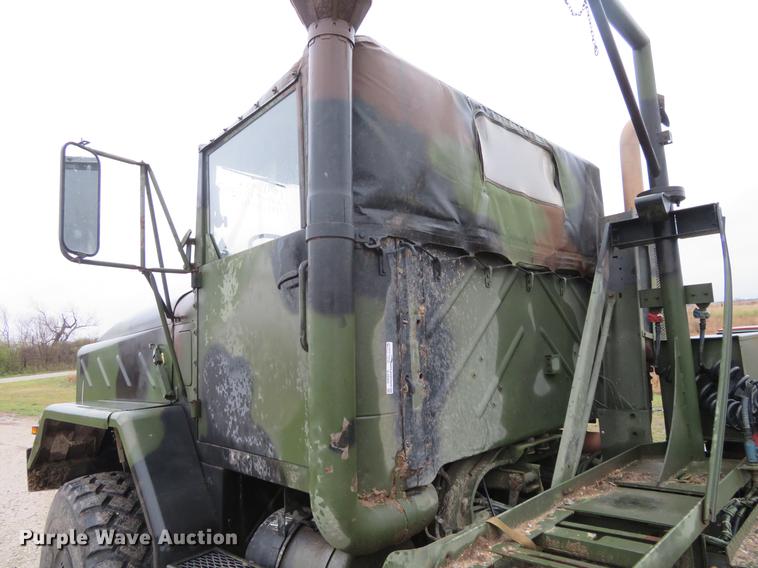 image for item EJ9560 1991 BMY M932A semi truck