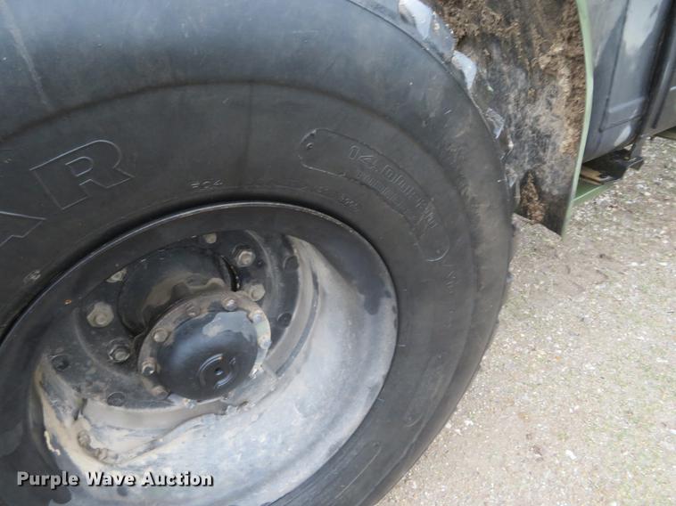 image for item EJ9560 1991 BMY M932A semi truck