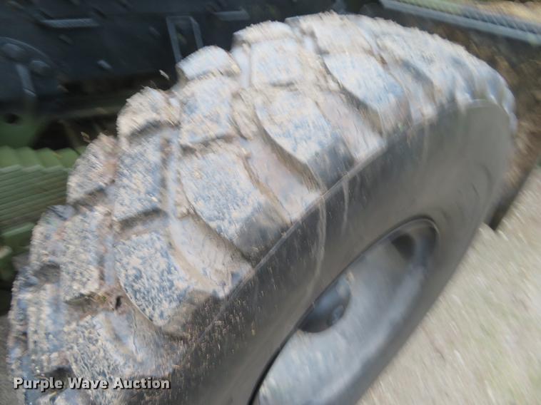 image for item EJ9560 1991 BMY M932A semi truck