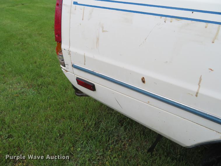 image for item EJ9562 1981 Dodge Ram D50 pickup truck