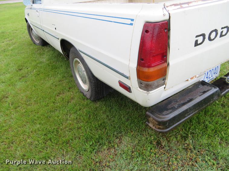 image for item EJ9562 1981 Dodge Ram D50 pickup truck