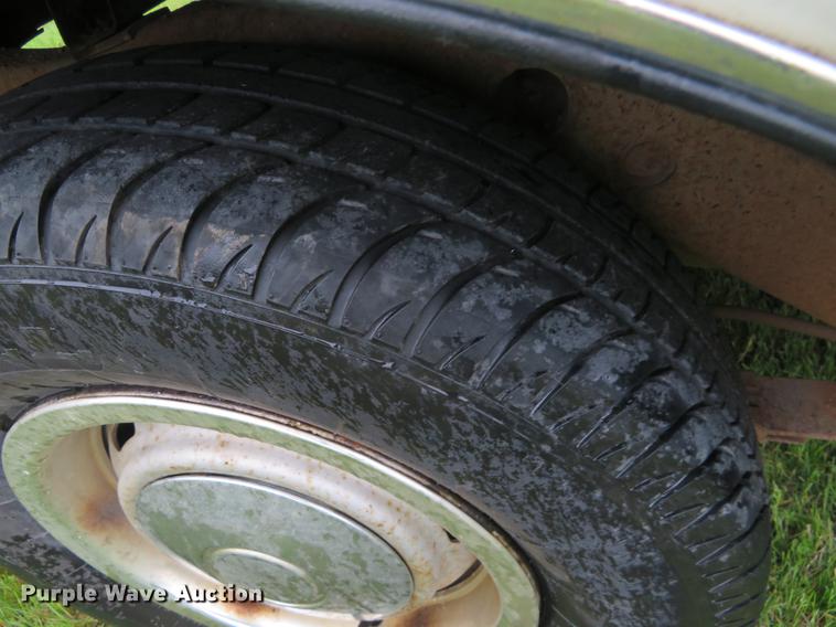 image for item EJ9562 1981 Dodge Ram D50 pickup truck