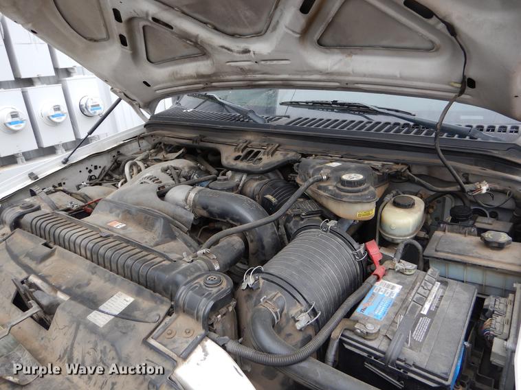 image for item EJ9808 2004 Ford F250 Super Duty SuperCab pickup truck