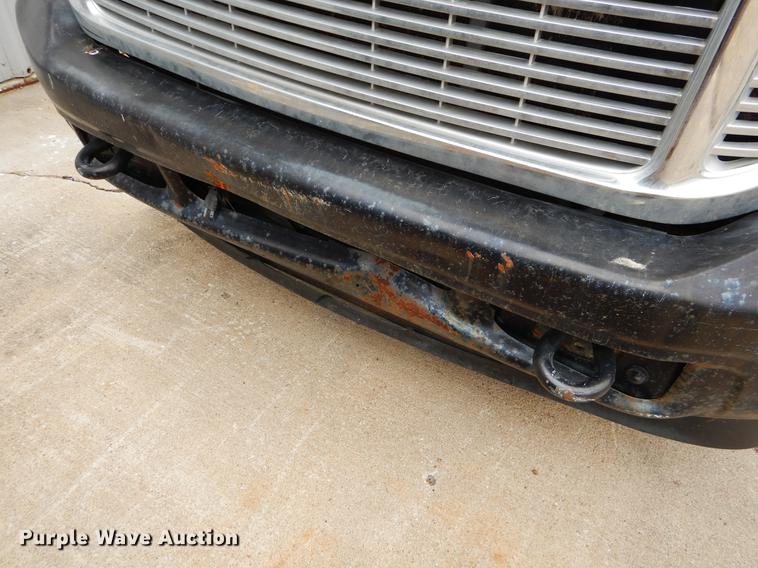 image for item EJ9808 2004 Ford F250 Super Duty SuperCab pickup truck