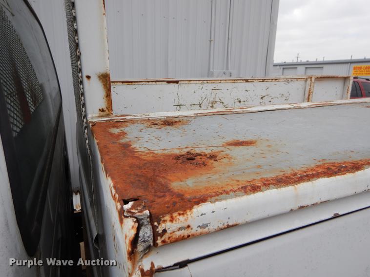 image for item EJ9808 2004 Ford F250 Super Duty SuperCab pickup truck