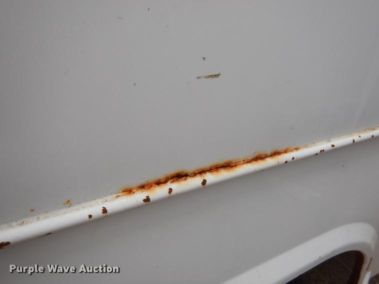 image for item EJ9808 2004 Ford F250 Super Duty SuperCab pickup truck