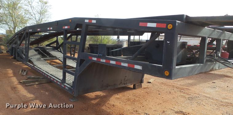 image for item EN9556 2001 Miller car trailer