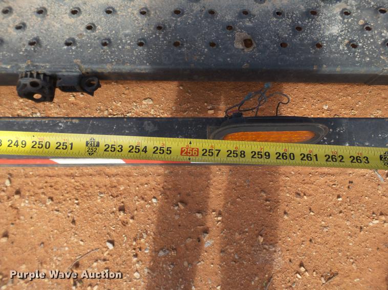 image for item EN9556 2001 Miller car trailer