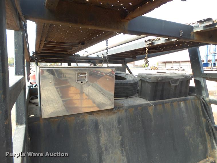 image for item EN9556 2001 Miller car trailer