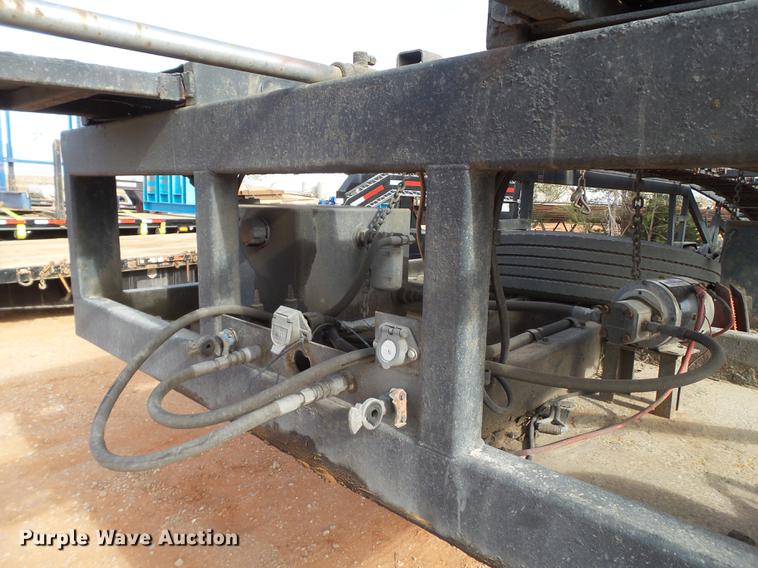 image for item EN9556 2001 Miller car trailer