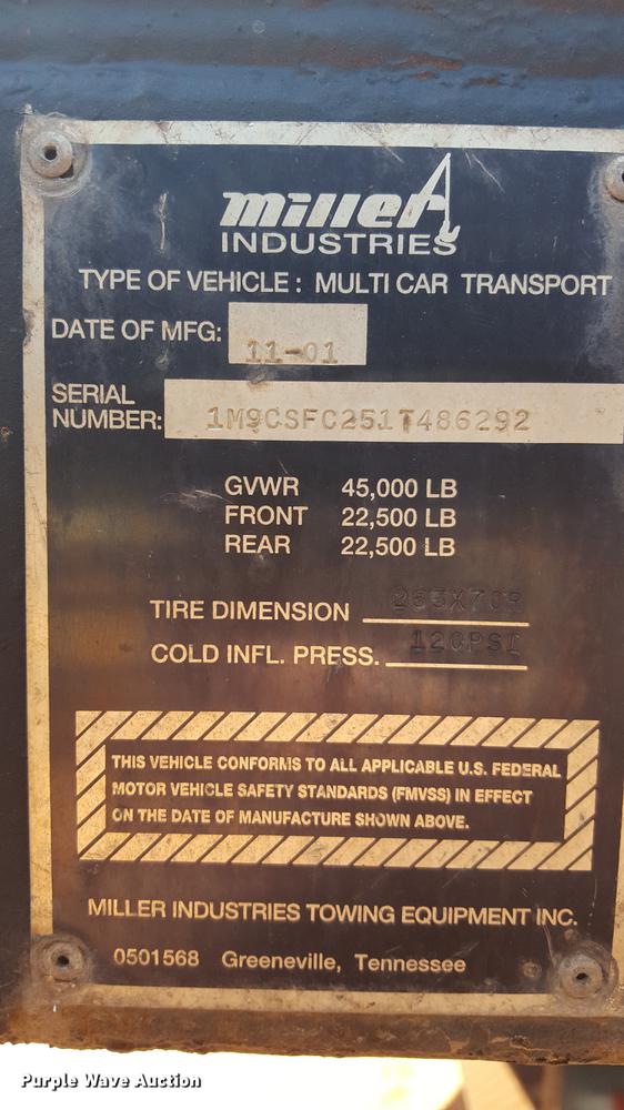 image for item EN9556 2001 Miller car trailer