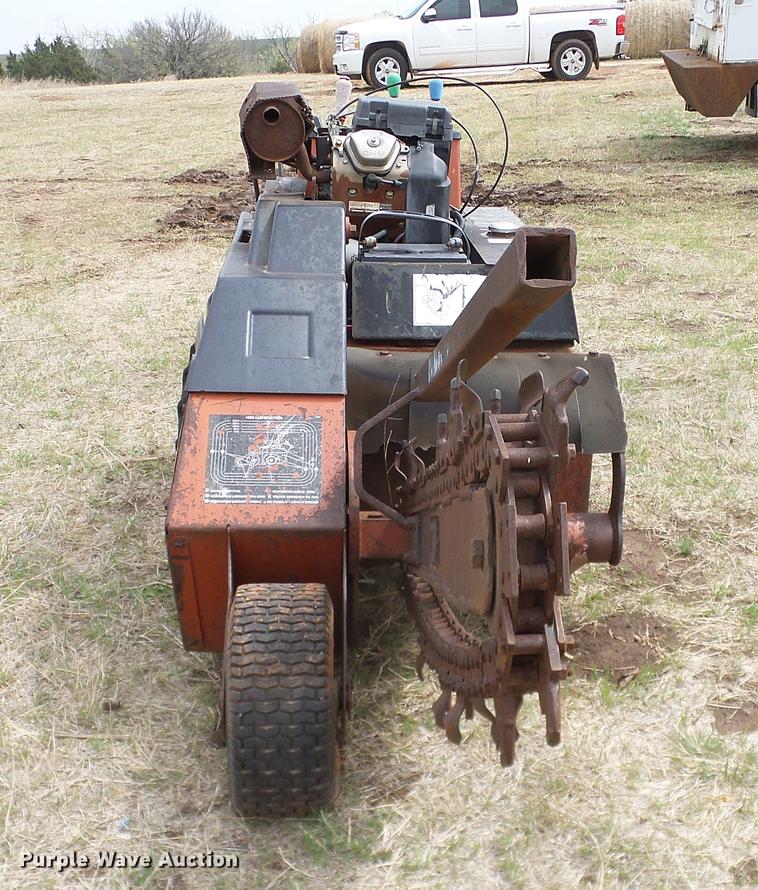 image for item EO9771 2001 Ditch Witch 1820H trencher